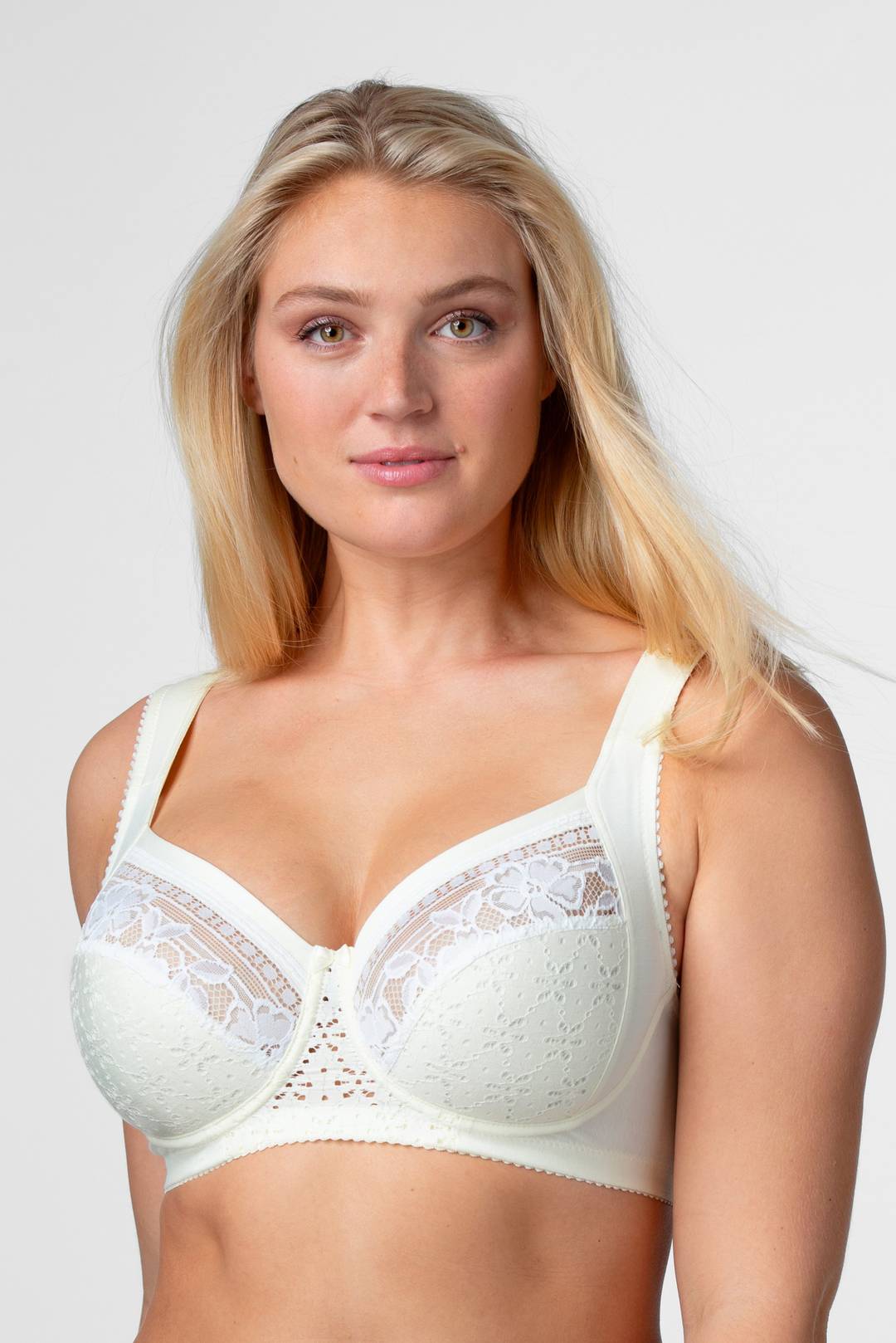 Cotton Star bra – unpadded underwired bra with cotton lace – Miss Mary