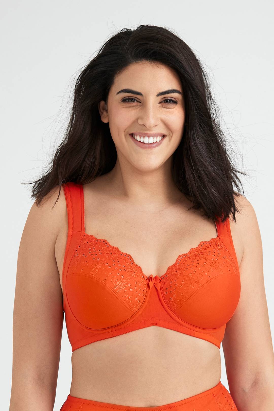 broderie-nouveau-bra