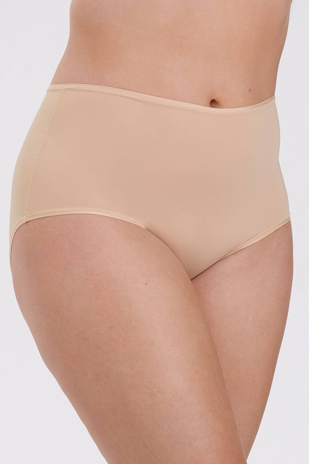 Cool sensation maxi panty in the unique functional material wincool