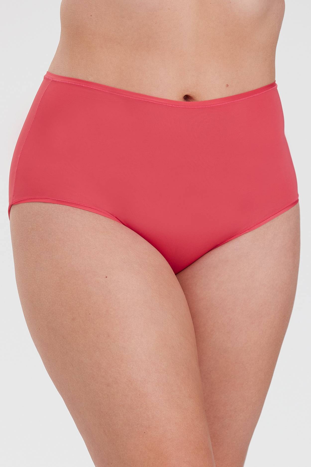 Cool sensation maxi panty in the unique functional material wincool
