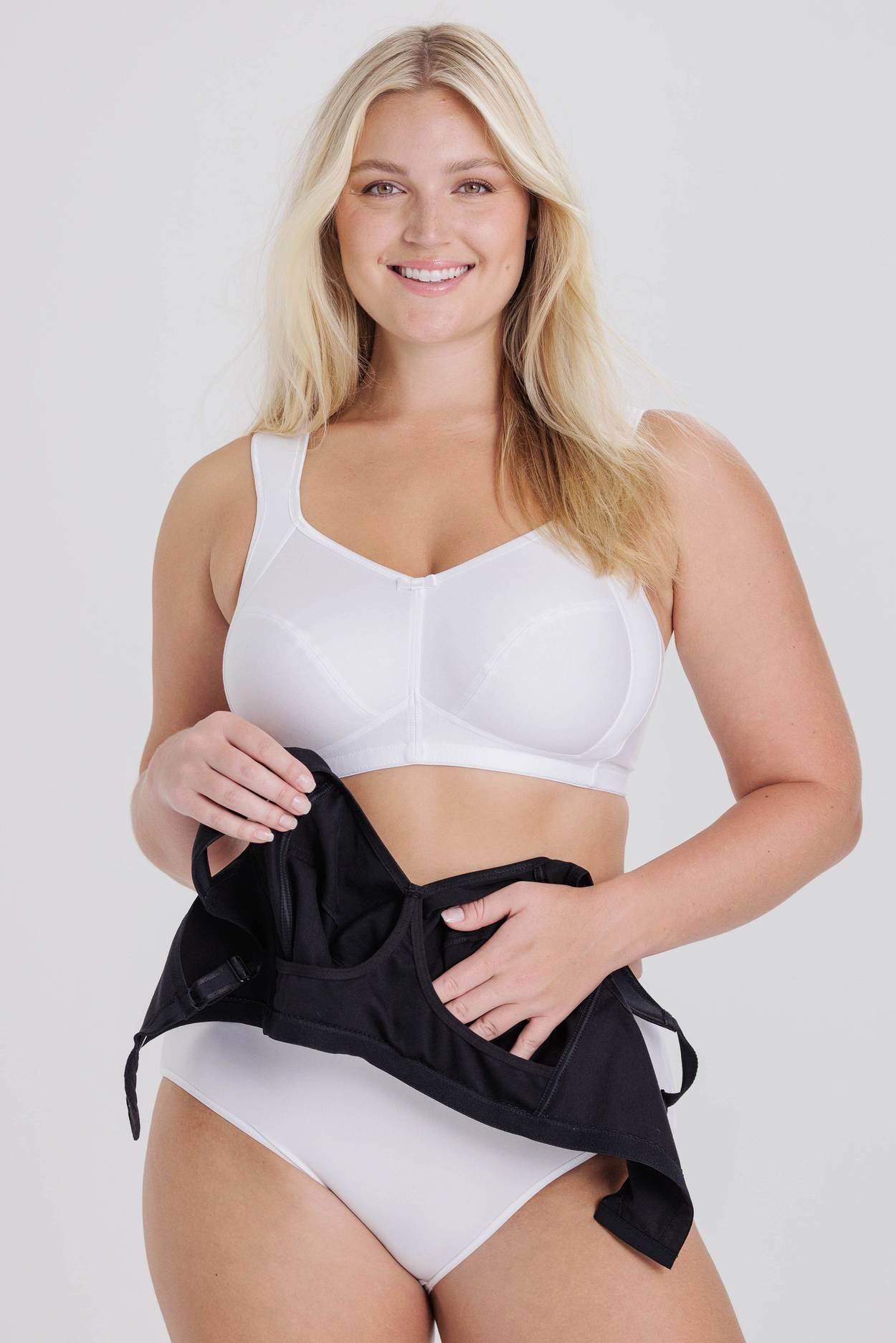 Cotton Divide - Non-wired cotton bra with a smart pocket that effectively  separates and shapes the bust - Miss Mary