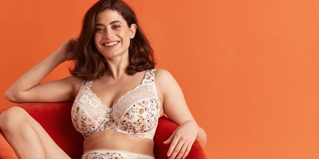 A padded bra with elegant design 
and a perfect fit