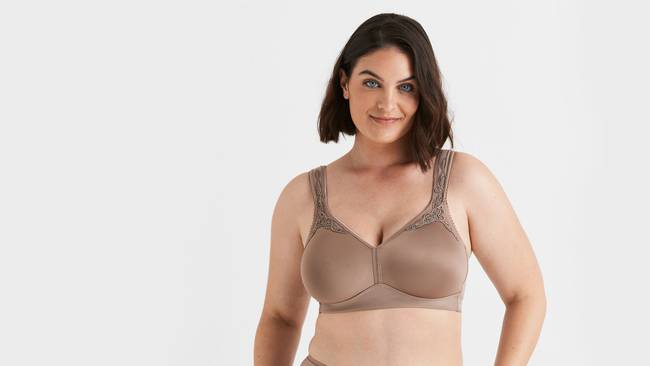 Moulded & 
Underwired bra