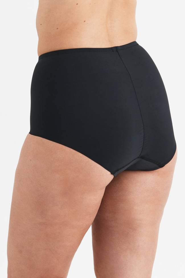 Smooth Edge Maxi Panty