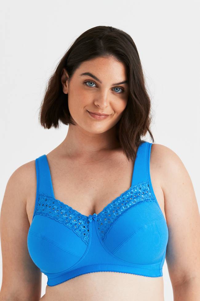 Broderie Anglaise bra