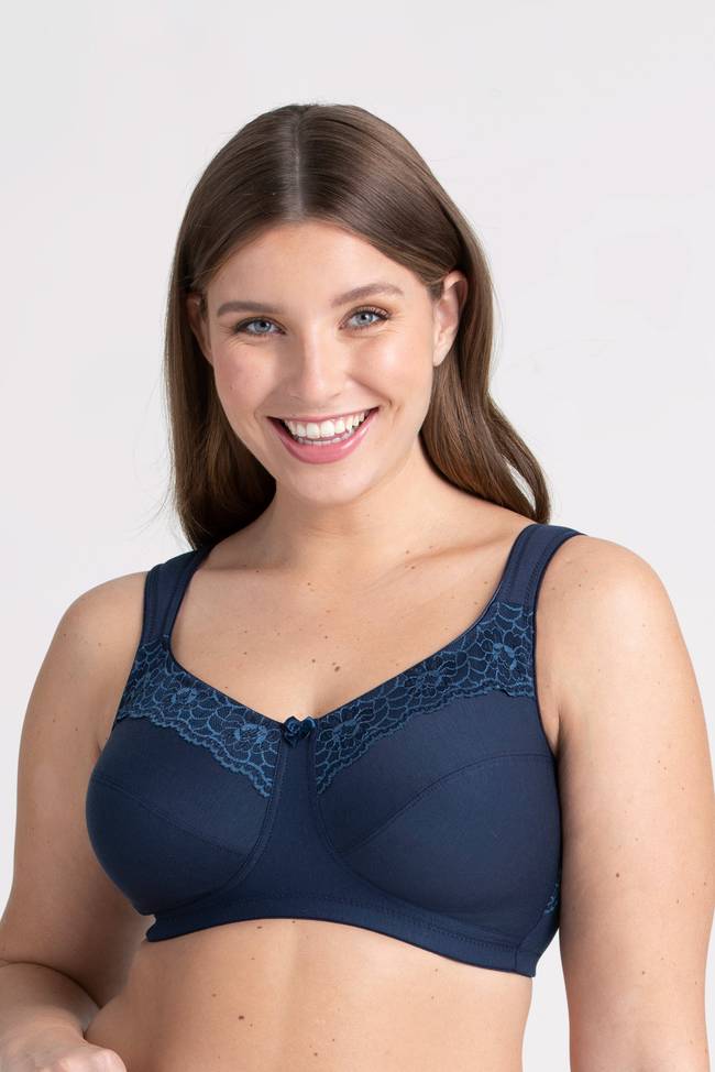 Hestia Women's Minimiser Bra - Black - Size 18D