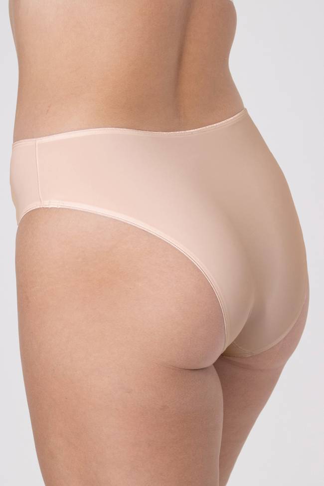 Comfort and Style: So-En Panties in Daffodil Yellow